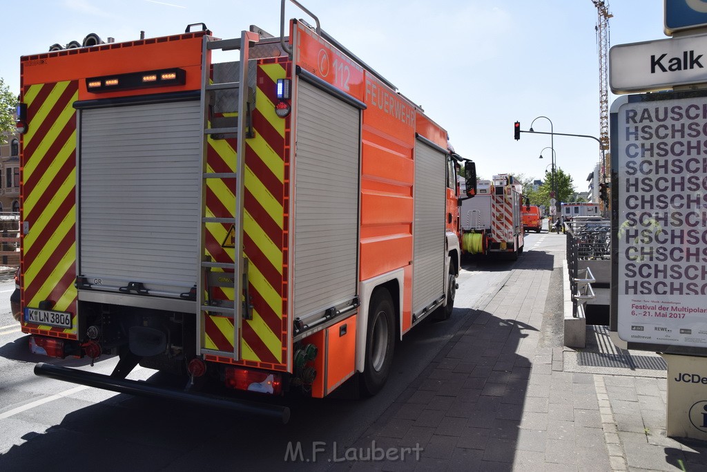 Einsatz BF Reizgas Koeln Kalk Kalk Arcaden P01.JPG - Miklos Laubert